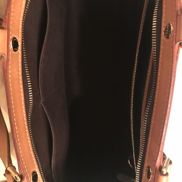 💥SOLD💥 Louis Vuitton Brea Amarante Vernis GM - Picture 3 of 8